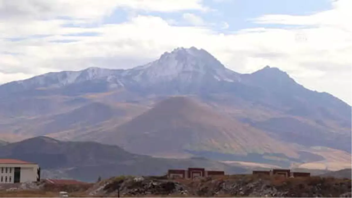 Erciyes\'e Kar Yağdı