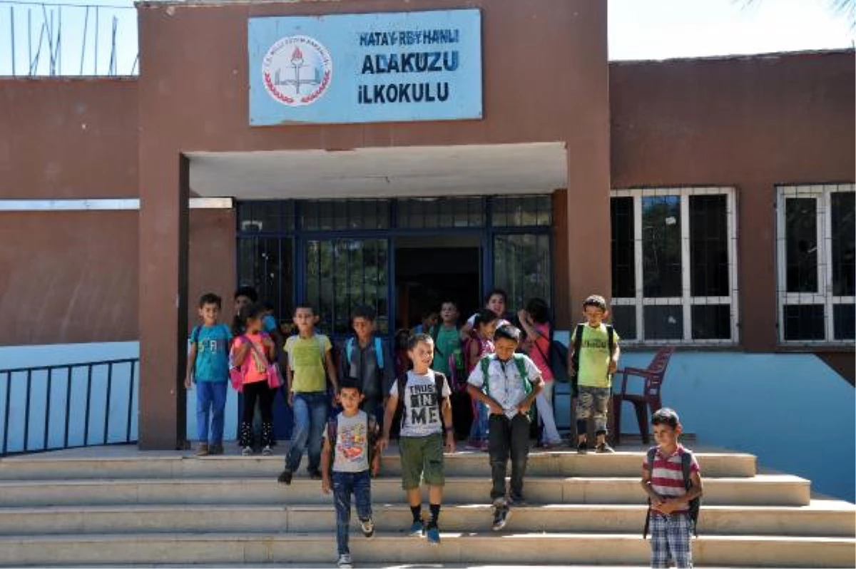 İki Mahallede Öğretmen ve İmam Dışındaki Herkesin Soyadı Cüneydioğlu