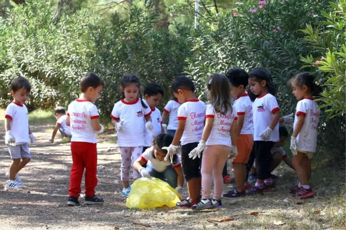 Minikler Çevre Temizliği Yaptı