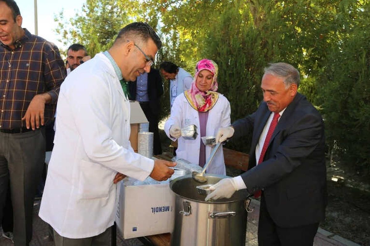 Niğde\'de 60 Bin Kişilik Aşure Bereketi