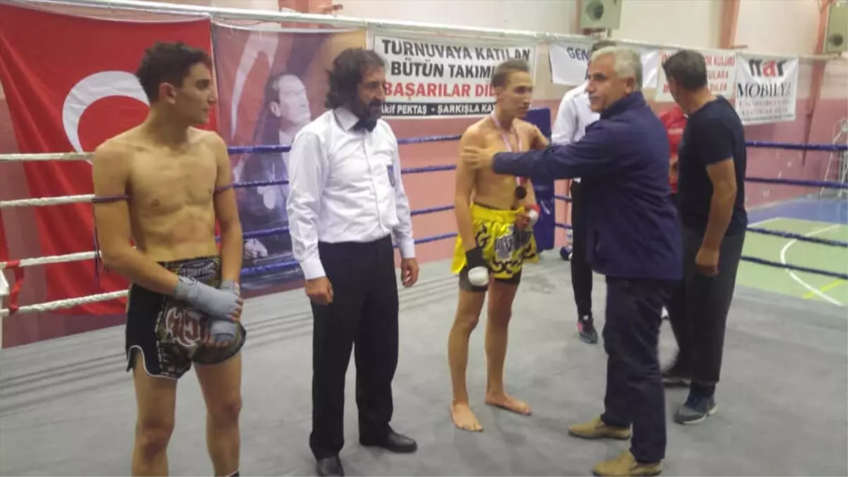 Şarkışla\'da Muay Thai Turnuvası Düzenlendi