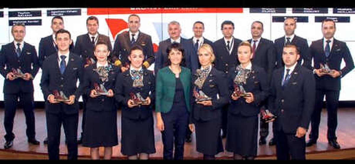 THY Pilotları ve Kabin Ekiplerinden Özverili Davranış