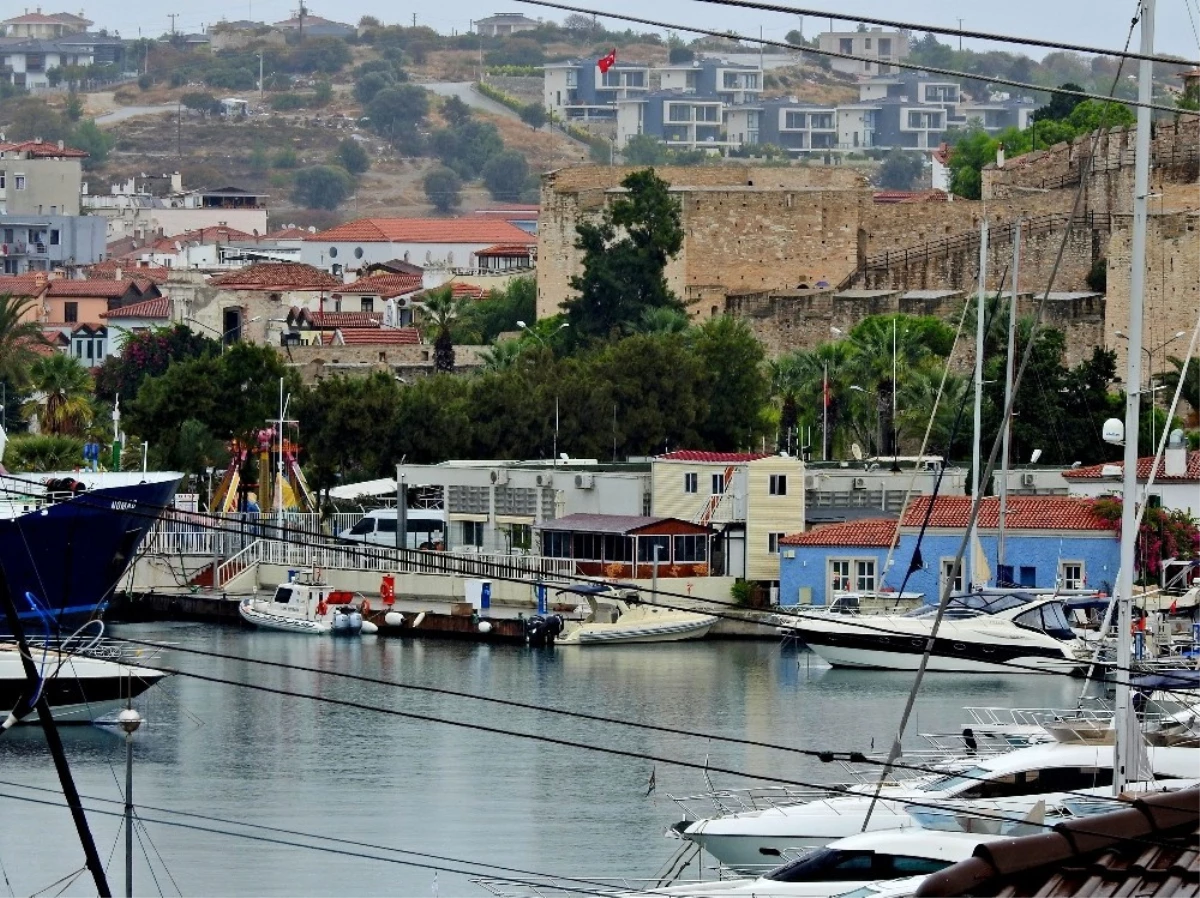 Tropik Fırtına Çeşme\'yi Teğet Geçti