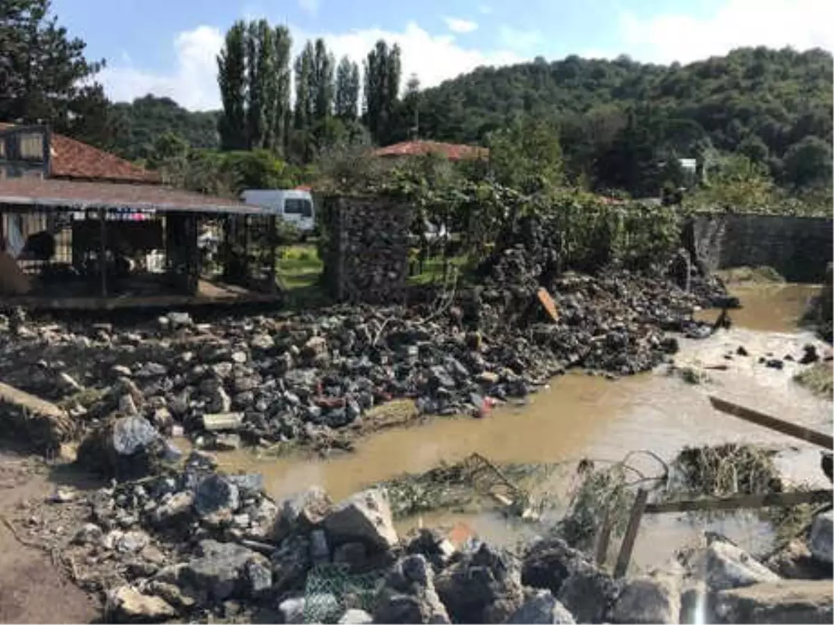 Beykoz\'da Yaralar Sarılıyor