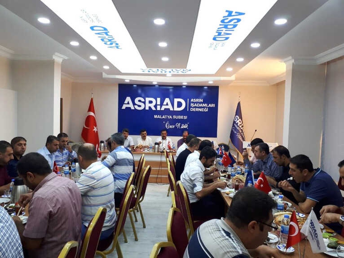 Dernek Üyeleri, \'Proje Geliştirme Kahvaltısında\' Buluştu