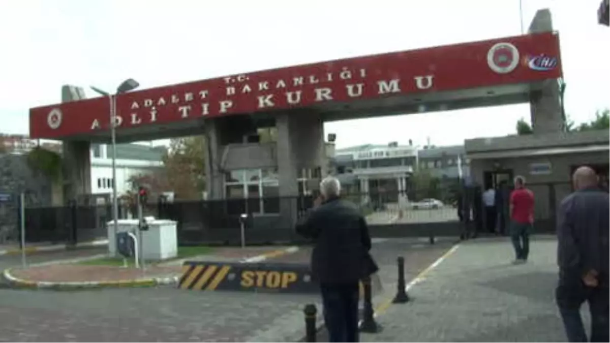 Hırsızlık İçin Girdiği Evde Epilepsi Hastası Genci 17 Yerinden Bıçaklayarak Öldürdü