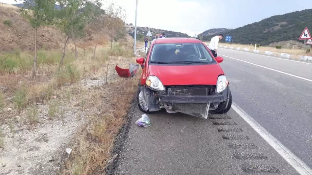 Manisa\'da Trafik Kazası: 2 Yaralı