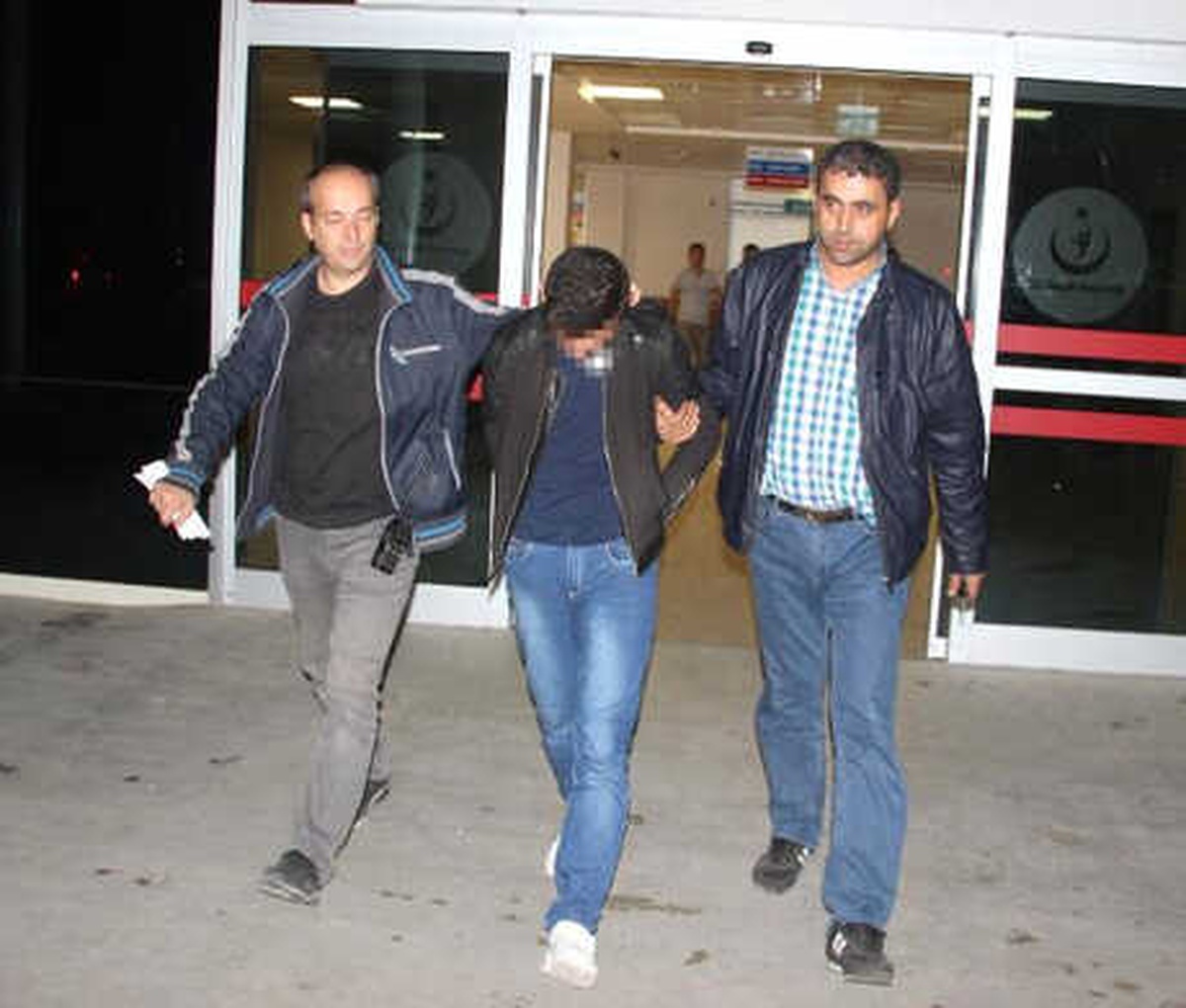 Otomobili Çalmak İsterken Yakalandı
