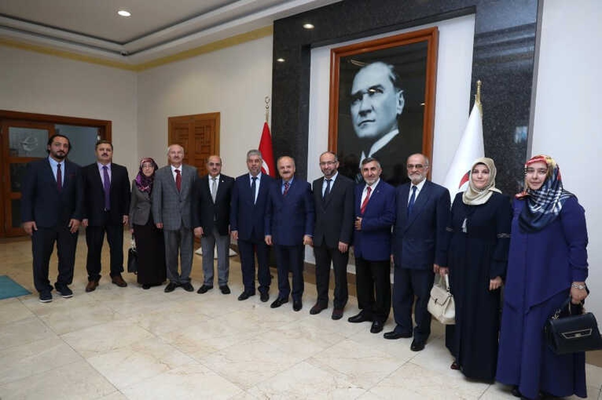Vali Çakacak, Din Görevlilerini Ağırladı