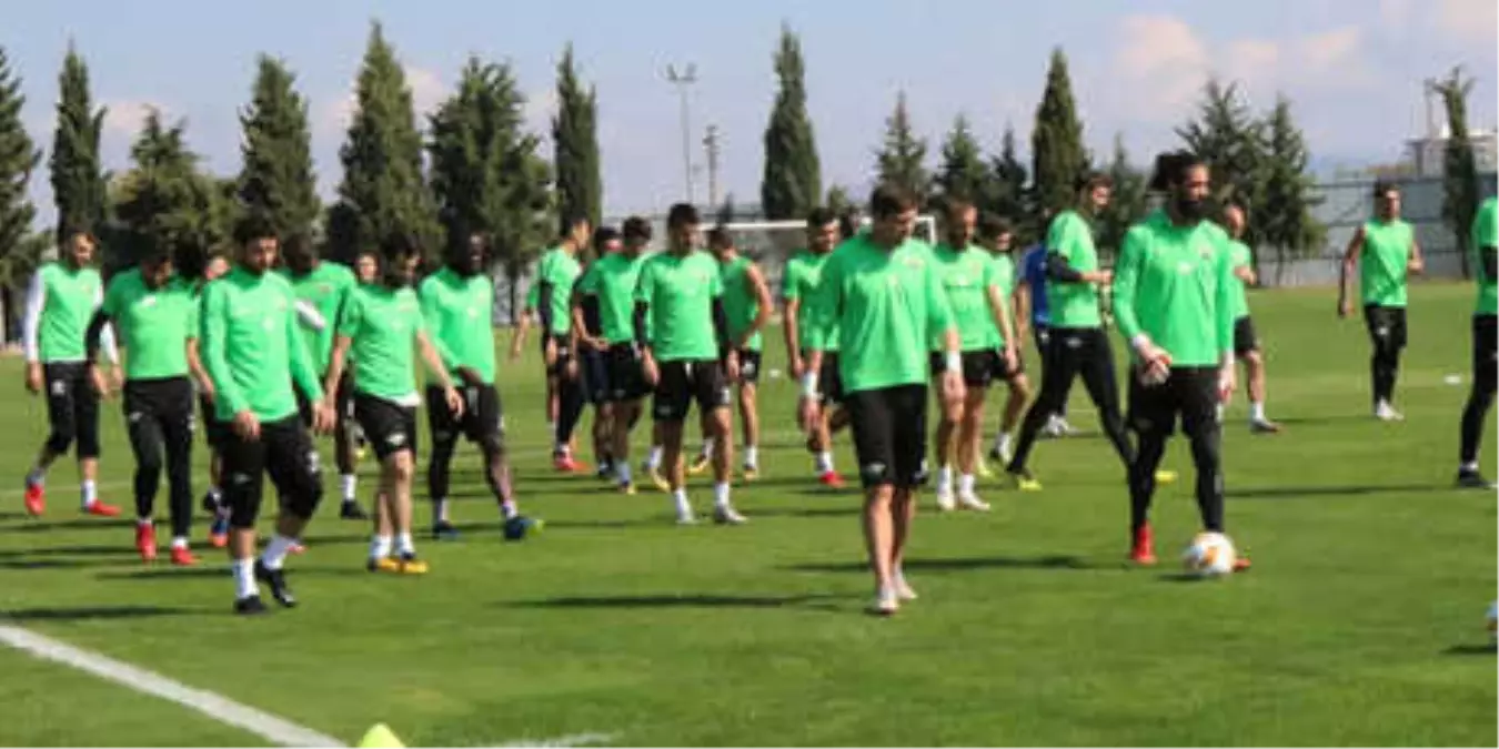 Akhisarspor\'da Standart Liege Hazırlıkları