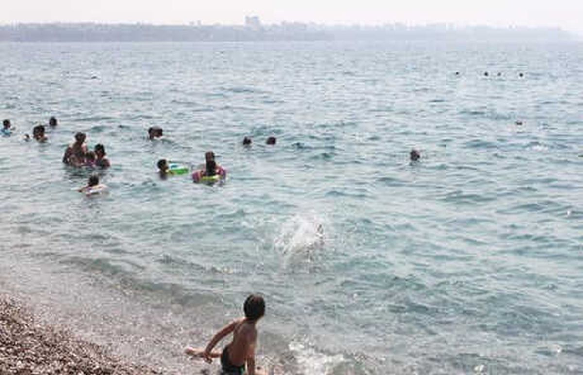 Antalya\'da, Ekim Ayında Deniz Keyfi