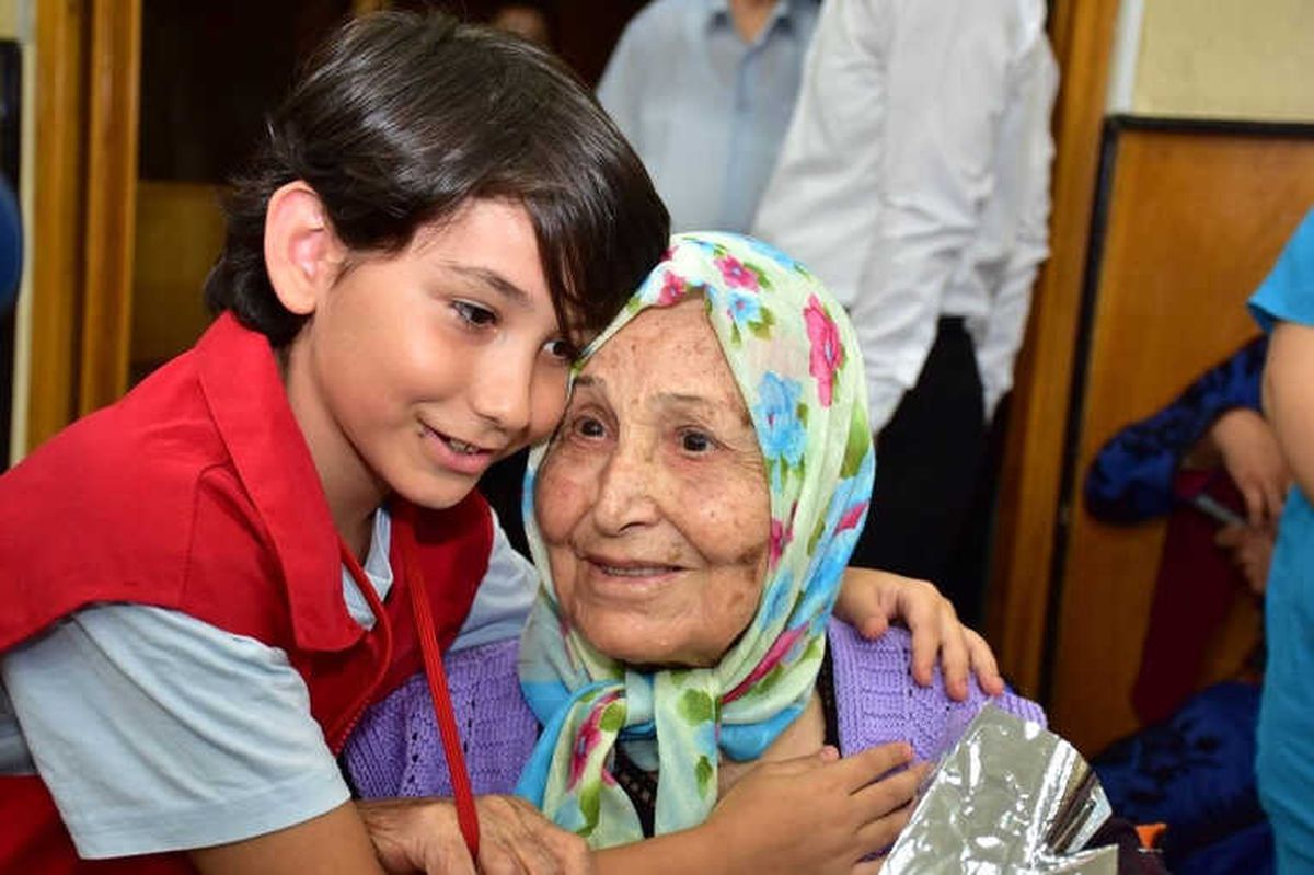 Aydın\'da Çocuklar ve Yaşlılar Bir Araya Geldi