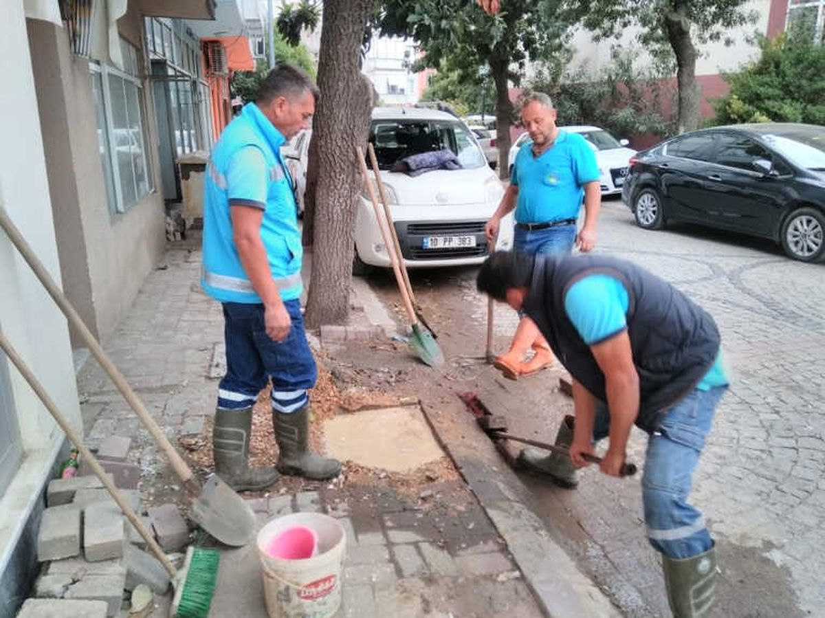 Baski, Erdek\'te Patlayan Su Hattını Onardı
