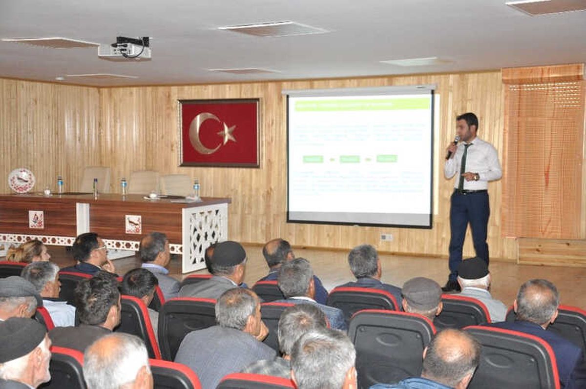Bulanıklı Çiftçilere Organik Tarım Anlatıldı