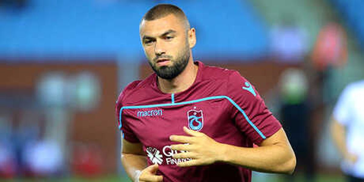Burak Yılmaz, Galatasaray\'daki Gollerini Aştı