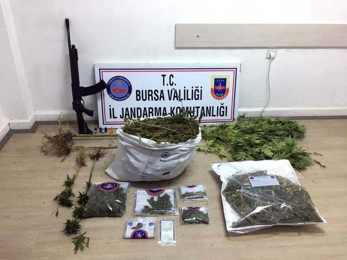 Bursa\'da 5 Kilo Esrar Ele Geçirildi
