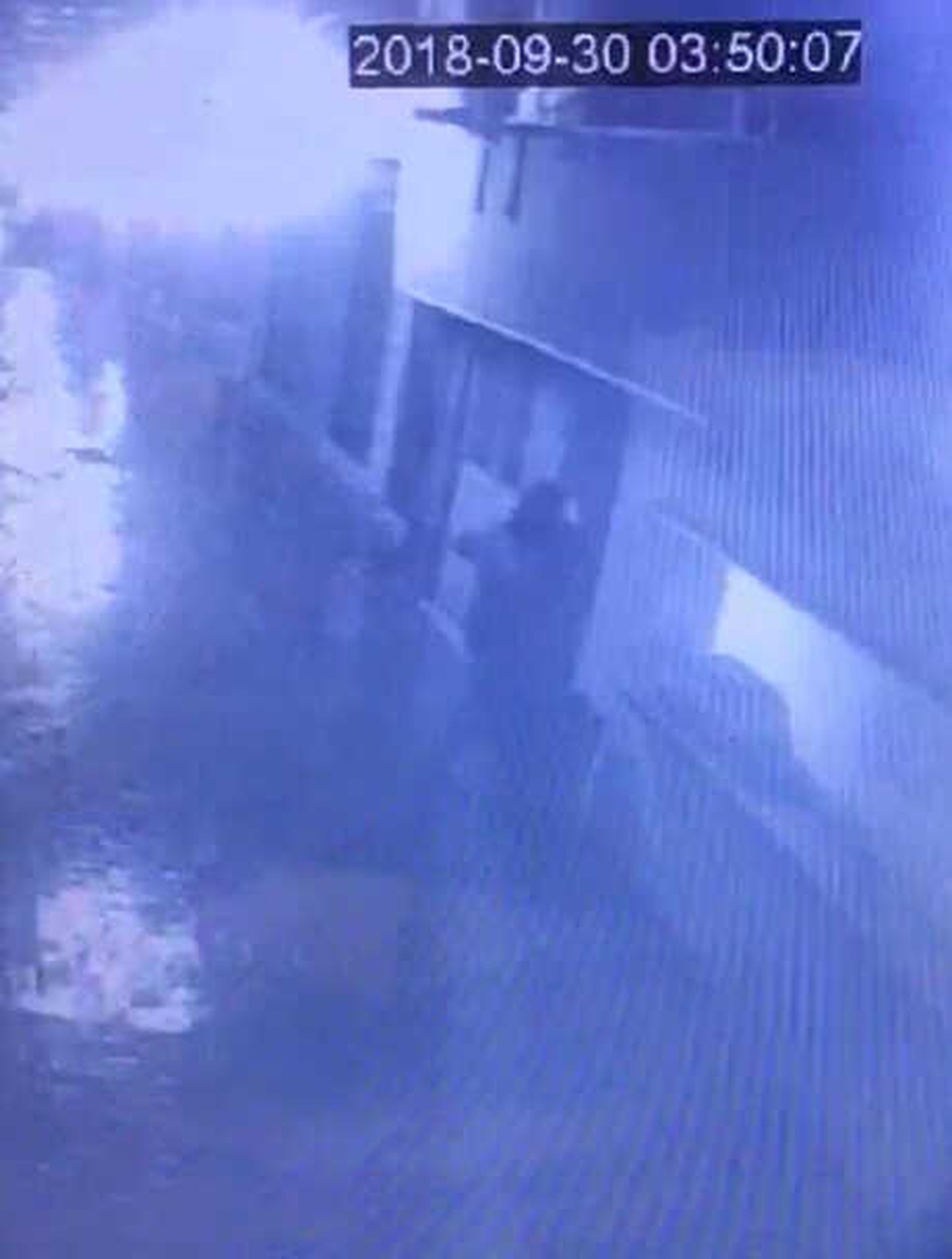 Camını Kırdıkları Kuyumcu Dükkanından 2,5 Dakikada 1,5 Kiloluk Altın Çaldılar