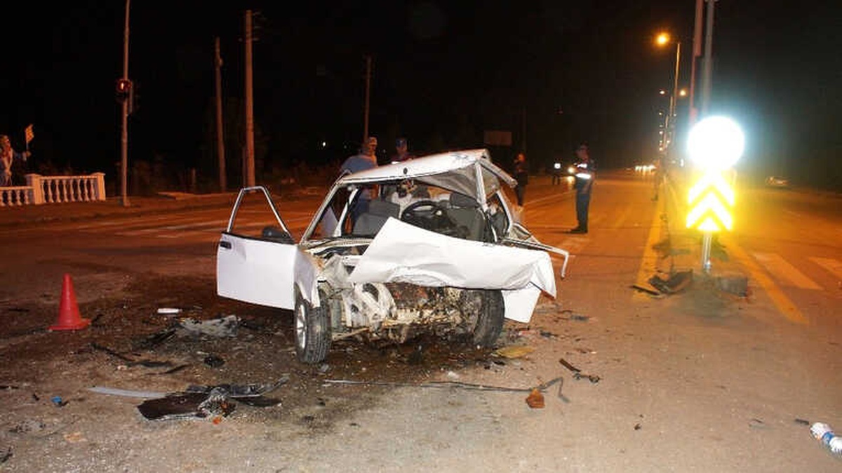Çubuk\'ta Zincirleme Trafik Kazası: 1 Ölü, 3 Yaralı