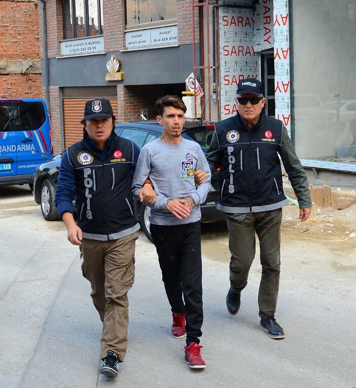 Eskişehir\'de Uyuşturucu Satıcısı Şüpheli Tutuklandı