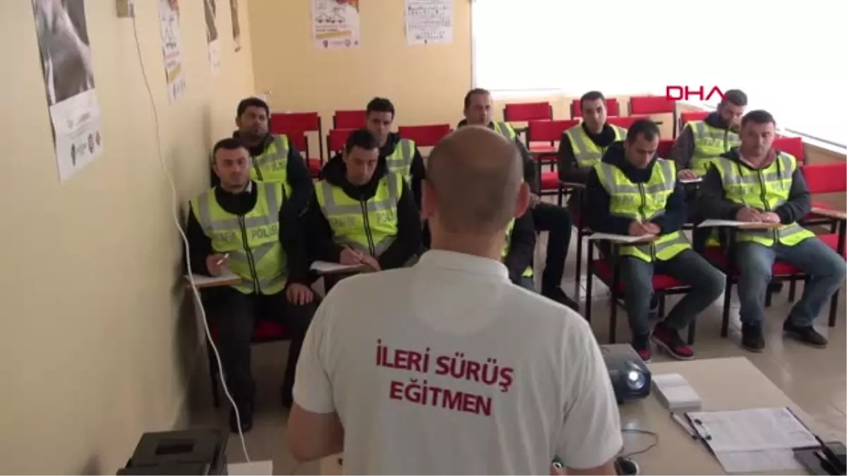 İstanbul Polisinin İleri Sürüş Eğitimi Aksiyon Filmlerini Aratmıyor