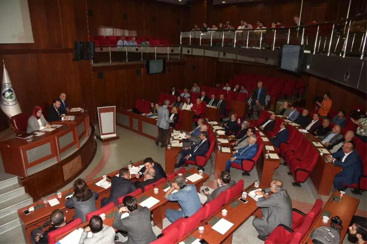 İzmit Belediyesi Ekim Ayı Toplantısında 23 Madde Karara Bağlandı