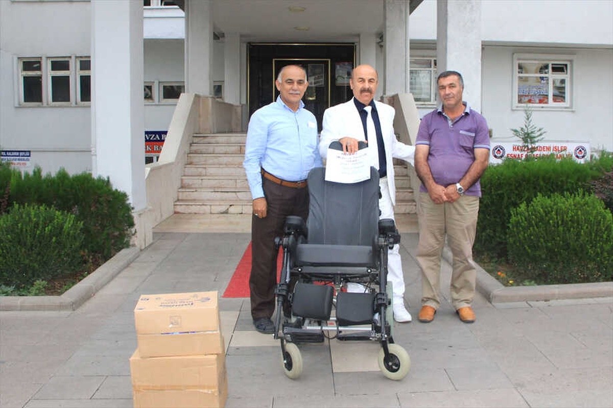 Karadeniz Omurilik Felçlileri Derneği\'nden Tekerlekli Sandalye Yardımı