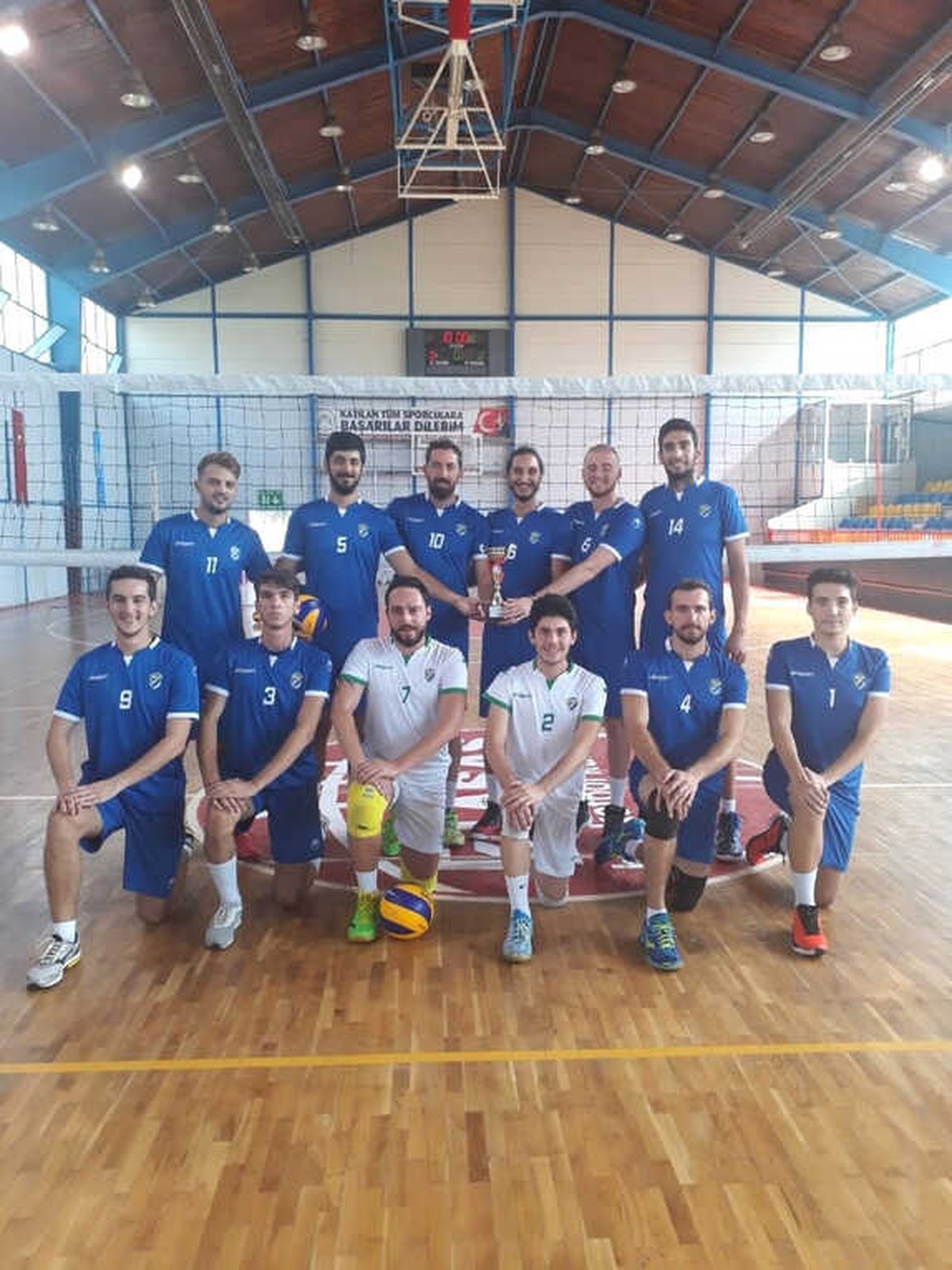 Kartepe Belediyespor\'dan Turnuva Şampiyonluğu