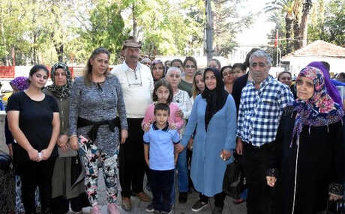Mahkum Yakınlarından \'Af\' Eylemi