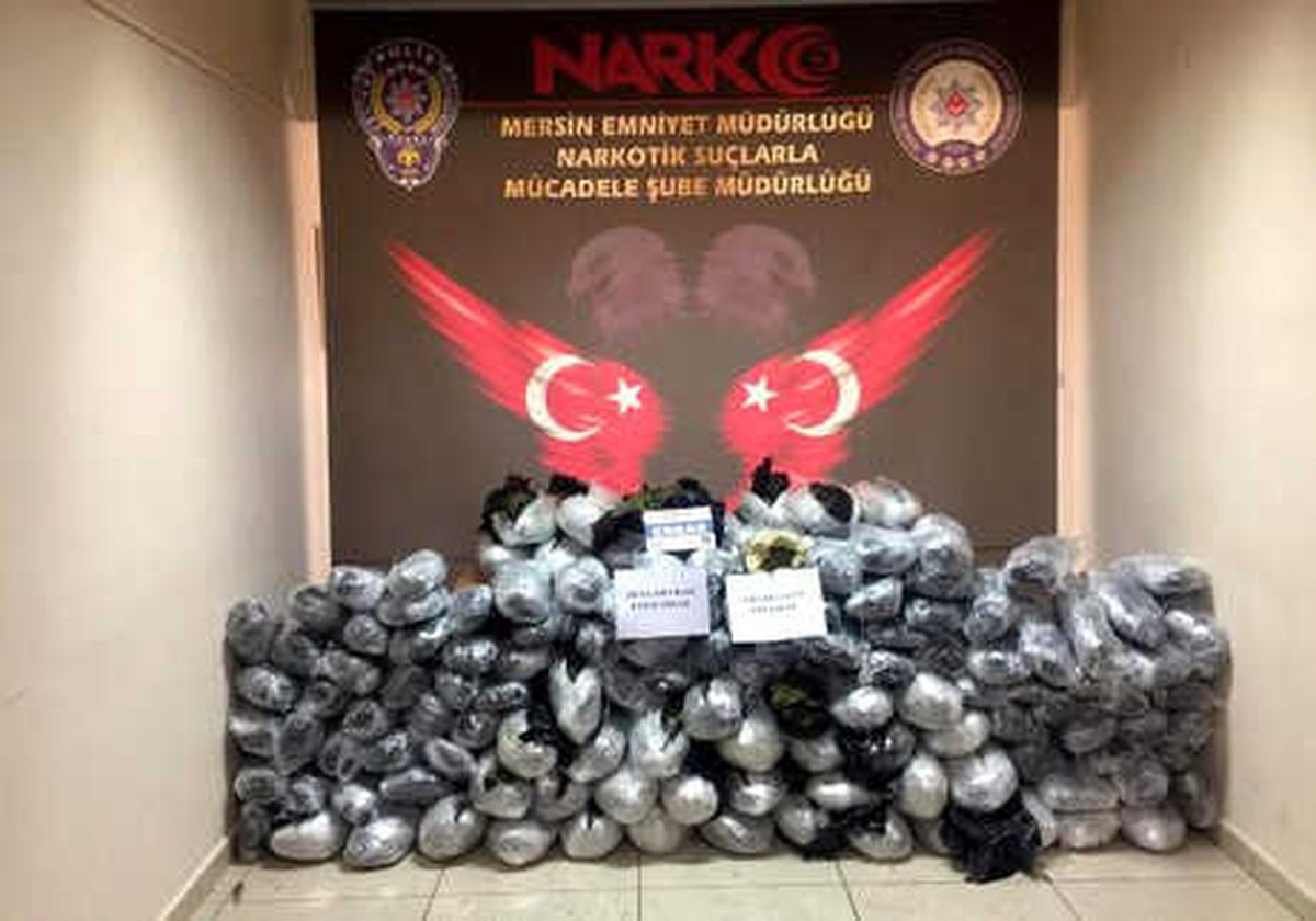 Mersin\'de 250 Kilo Esrar Ele Geçirildi