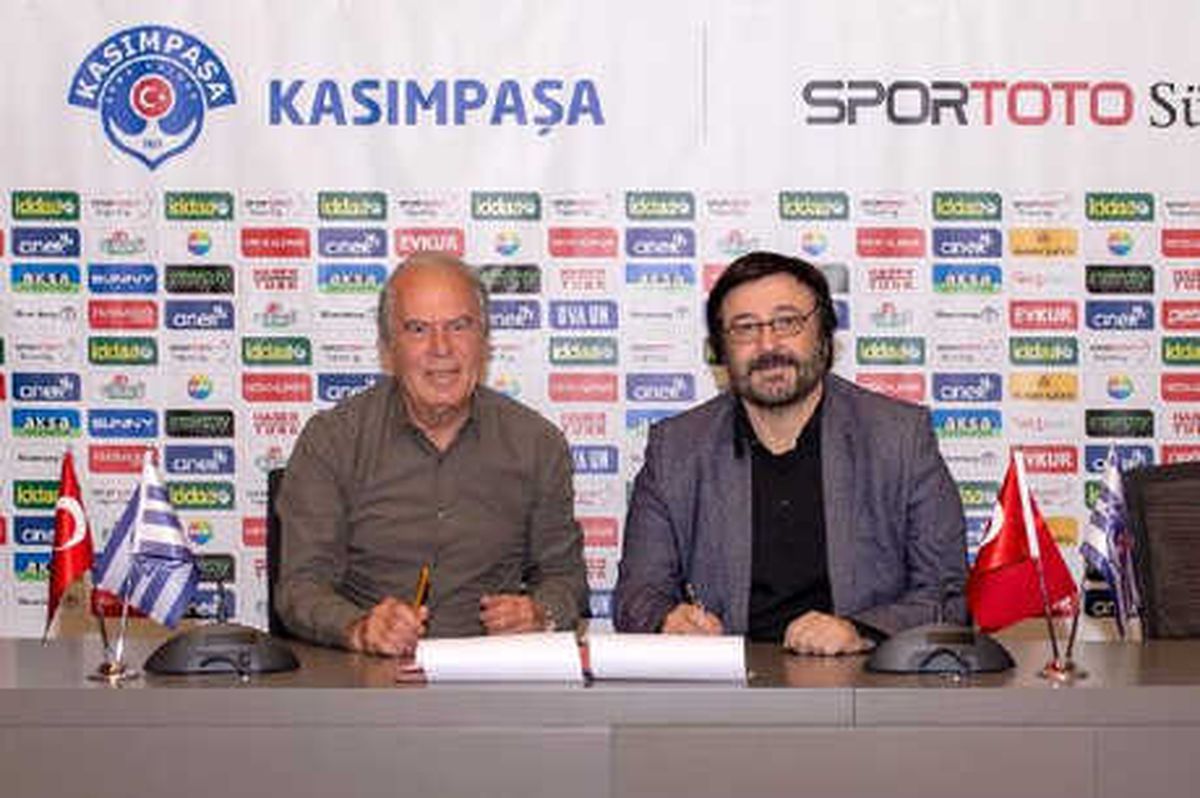 Mustafa Denizli İmzayı Attı