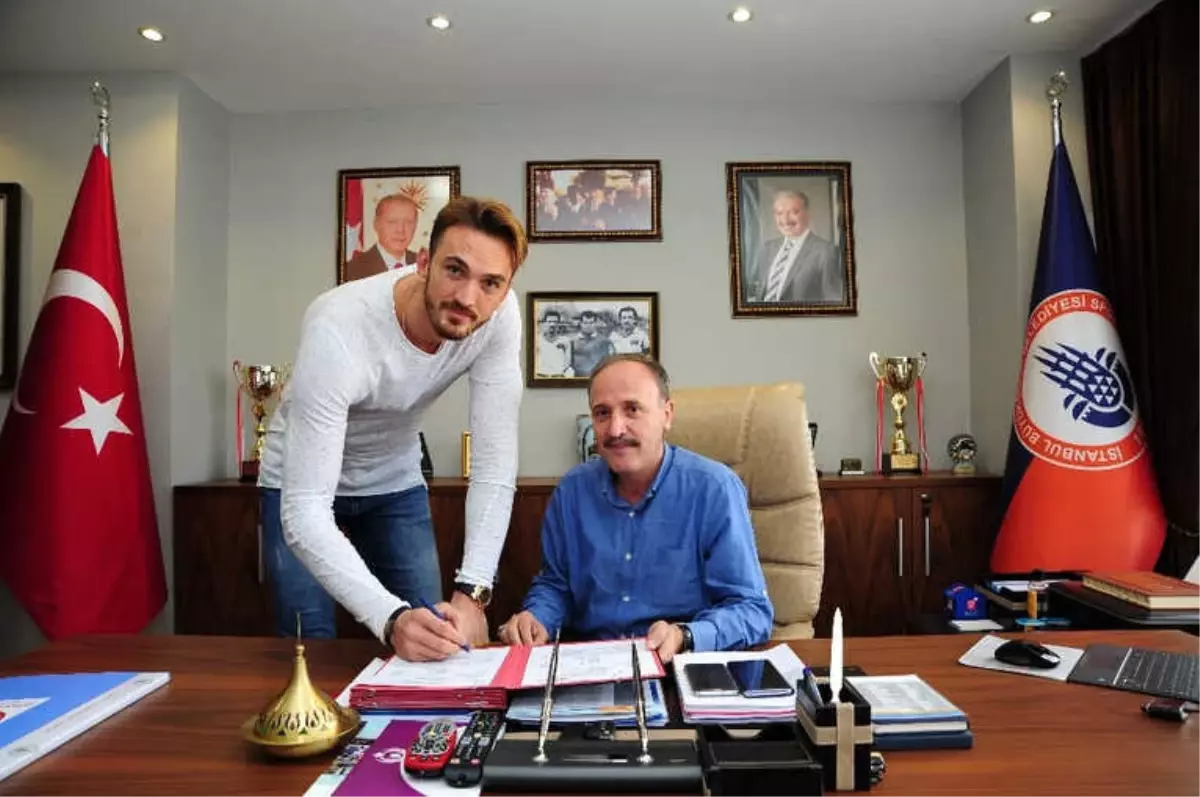 Semih Erden, İstanbul Bbsk\'ye İmzayı Attı