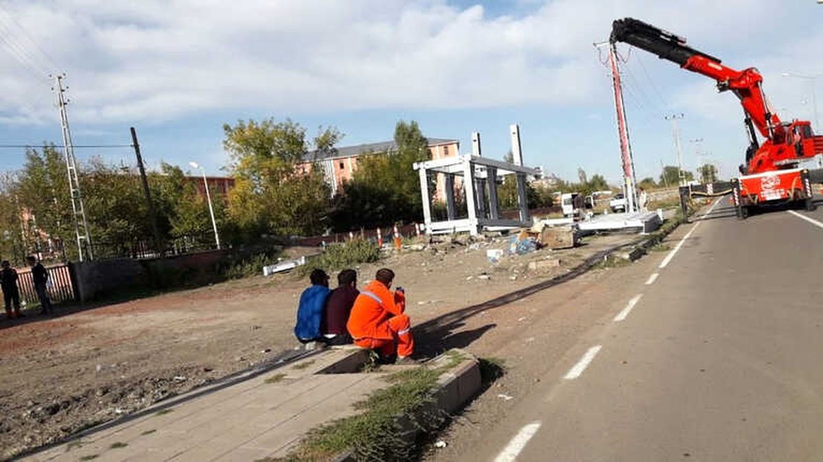 Vali Hüseyin Atak Bulvarı\'na Üst Geçit Yapılıyor
