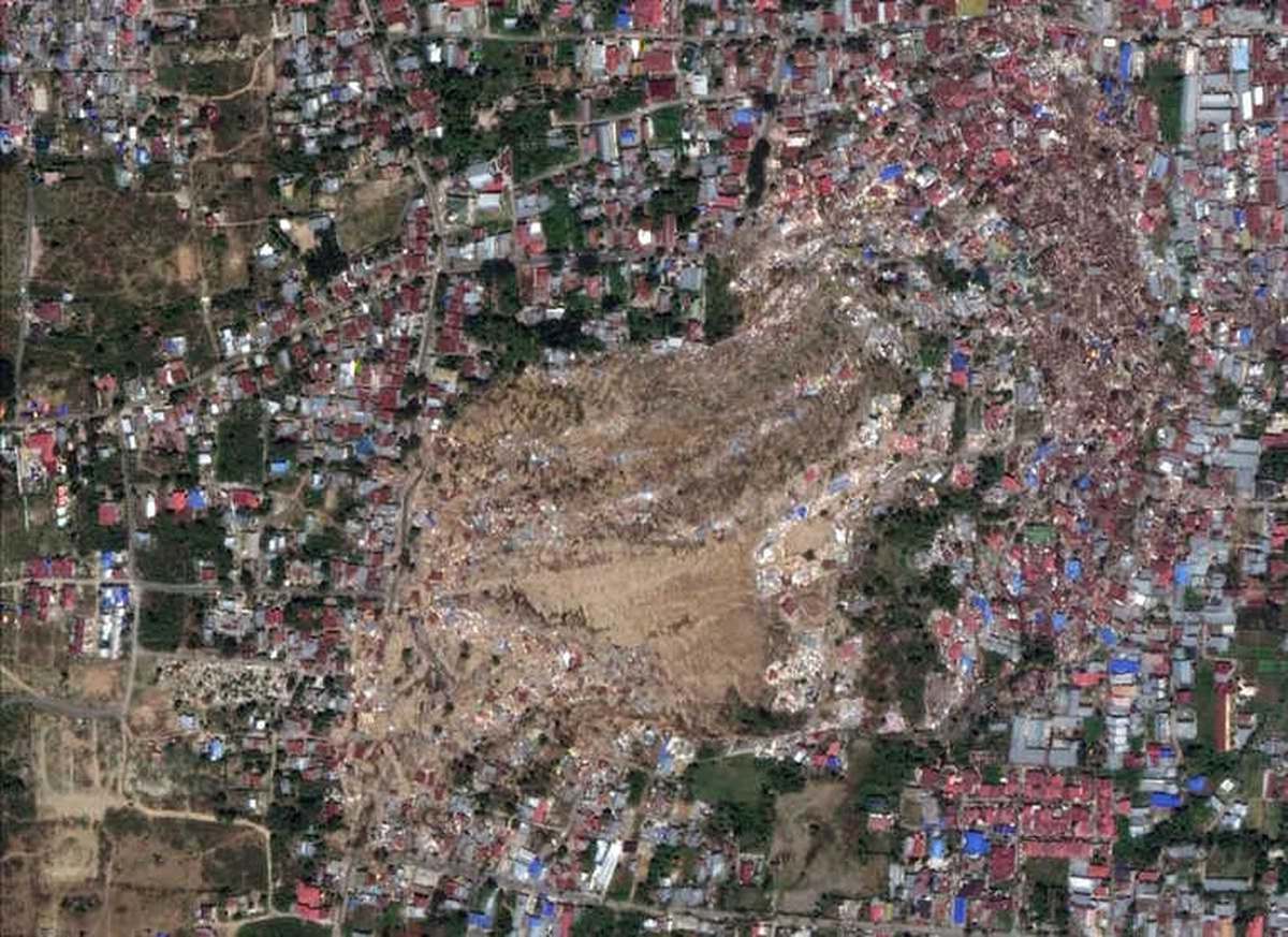 Yıkımın Boyutunu Uydu Fotoğrafları Ortaya Koydu