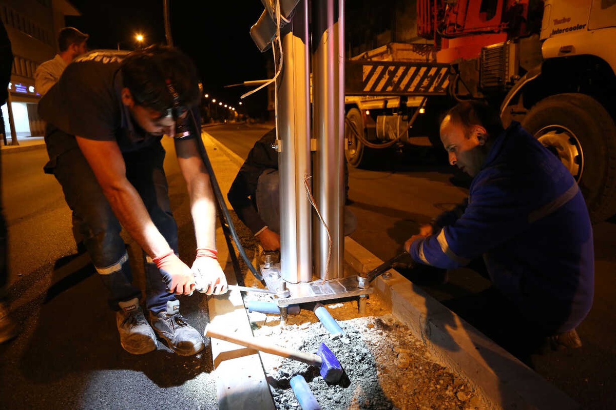 13 Şubat Caddesi Aydınlatma Çalışmaları Başladı