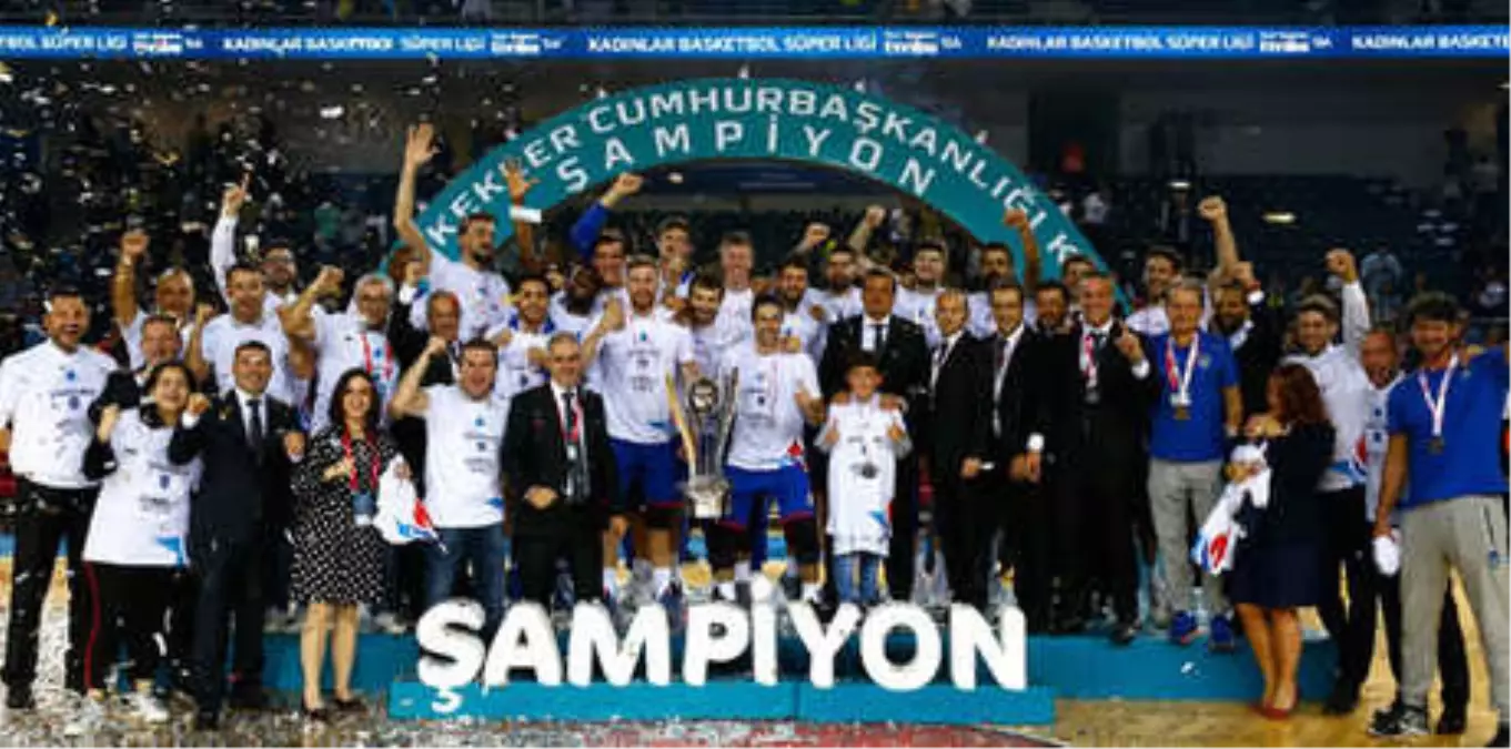 34. Erkekler Cumhurbaşkanlığı Kupası Anadolu Efes\'in!