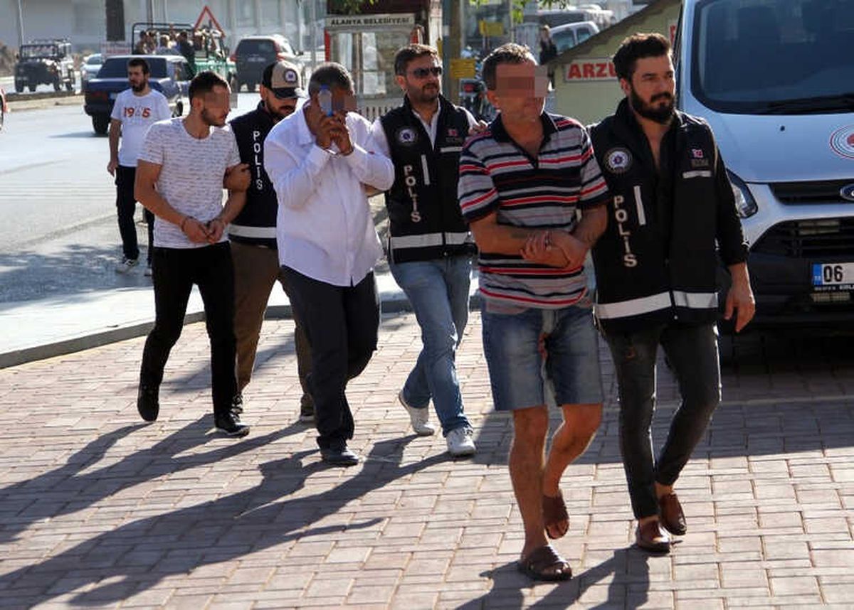 Alanya\'da Kaçak İçki Operasyonuna 2 Tutuklama