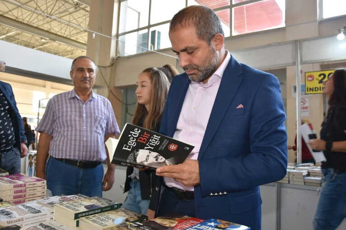 Başkan Uçan: "Çocuklarımıza Okuma Alışkanlığı Kazandırmalıyız"
