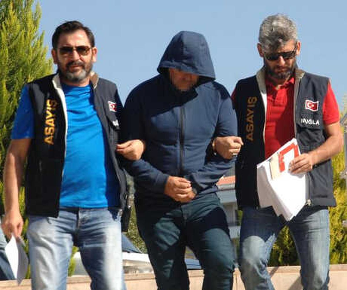 Eski Eşini Aşk Yaşadığı İçin Öldürmüş