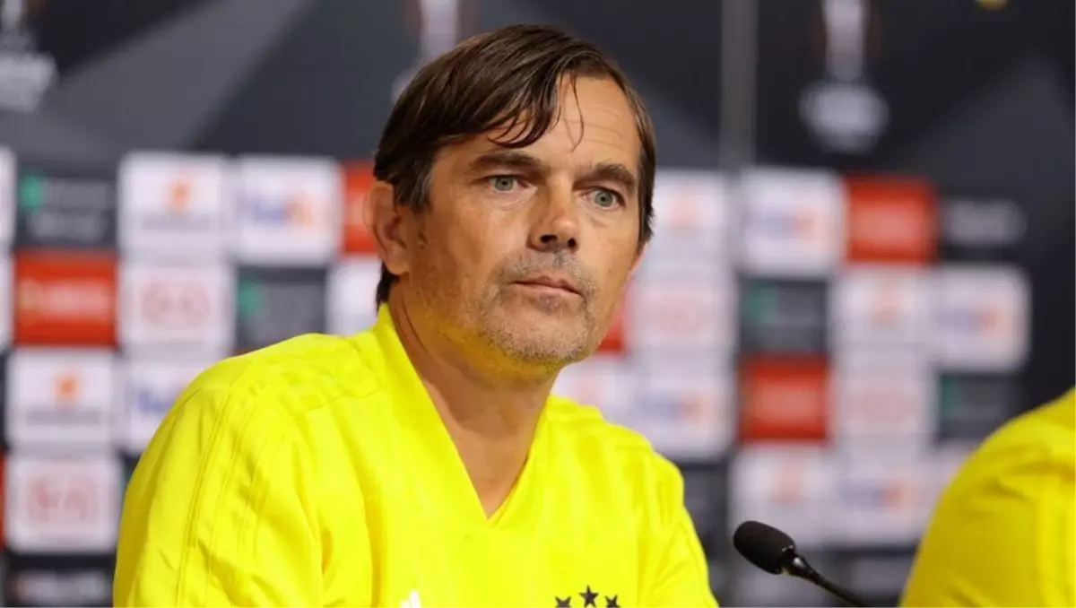 Fenerbahçe Teknik Direktörü Philip Cocu: İstifa Gibi Bir Düşüncem Yok