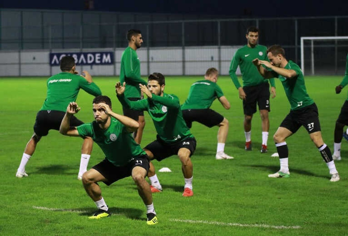 Gökhanakkan: "İlk Galibiyetimizi Fenerbahçe\'den Aldığımız İçin Ayrı Bir Mutluyuz"
