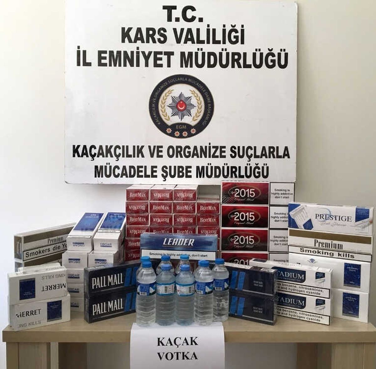 Kars\'ta Kaçak İçki Ele Geçirildi