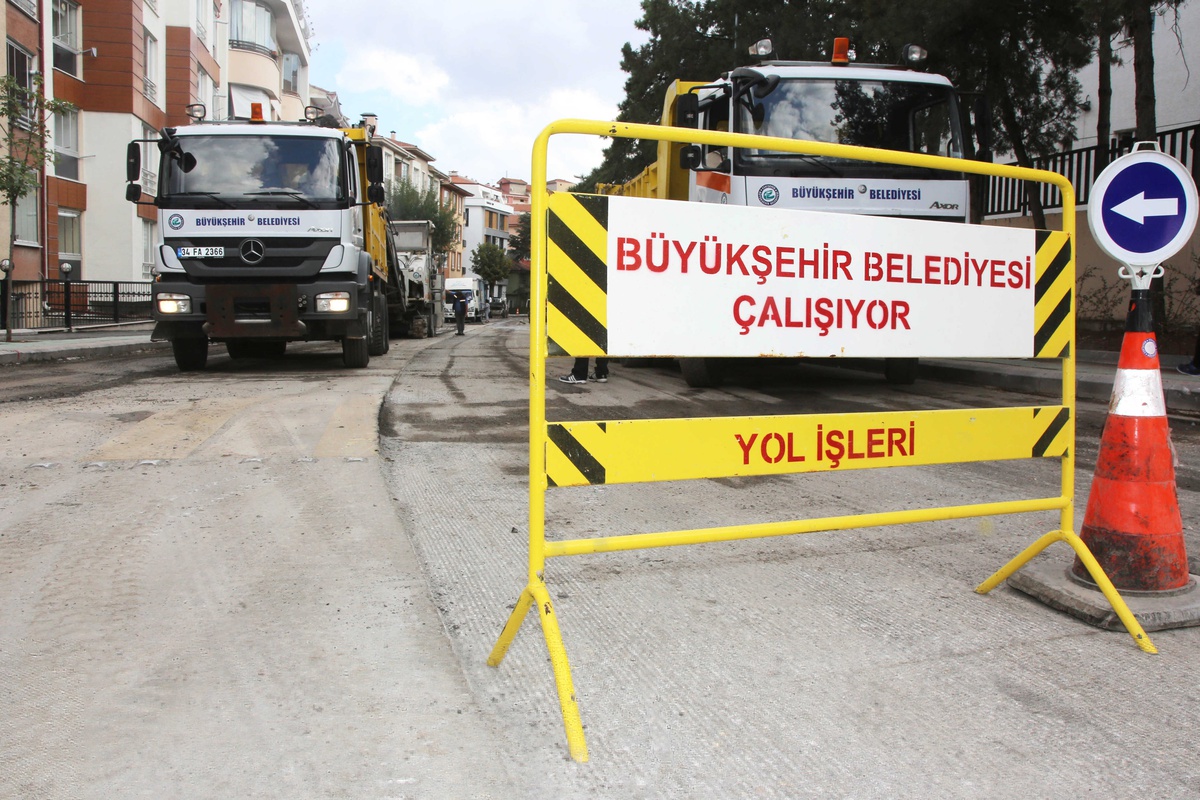 Kent Merkezinde Yol Çalışmaları Hız Kesmiyor