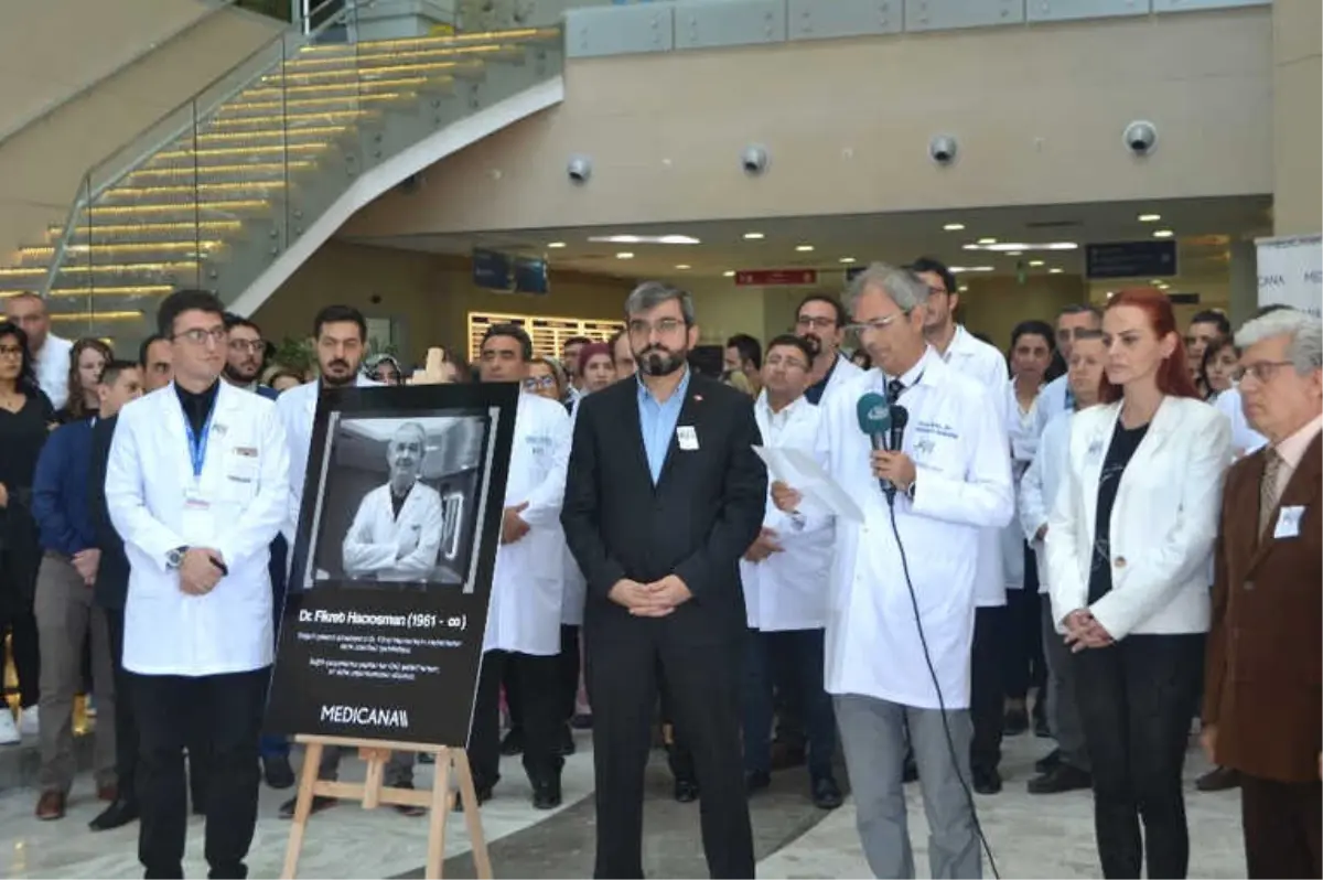 Konya\'da, İstanbul\'da Öldürülen Doktor İçin Anma Töreni