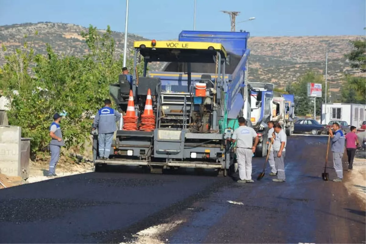 Korkuteli Sanayi Sitesine Sıcak Asfalt