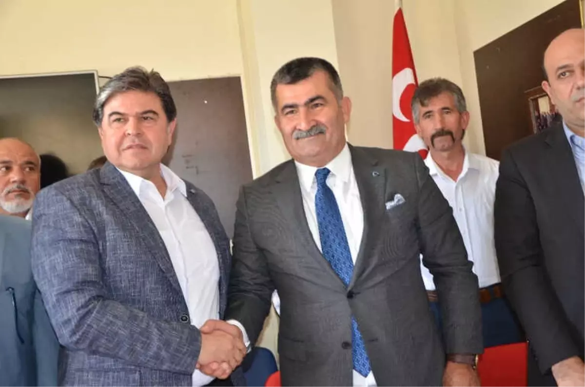 Kozan\'da MHP\'nin Belediye Başkan Adayı Nihat Atlı