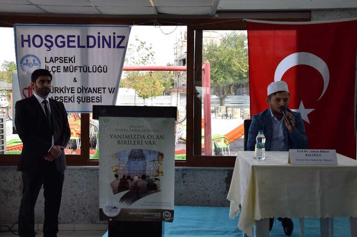 Lapseki\'de Camiler ve Din Görevlileri Haftası Etkinlikleri