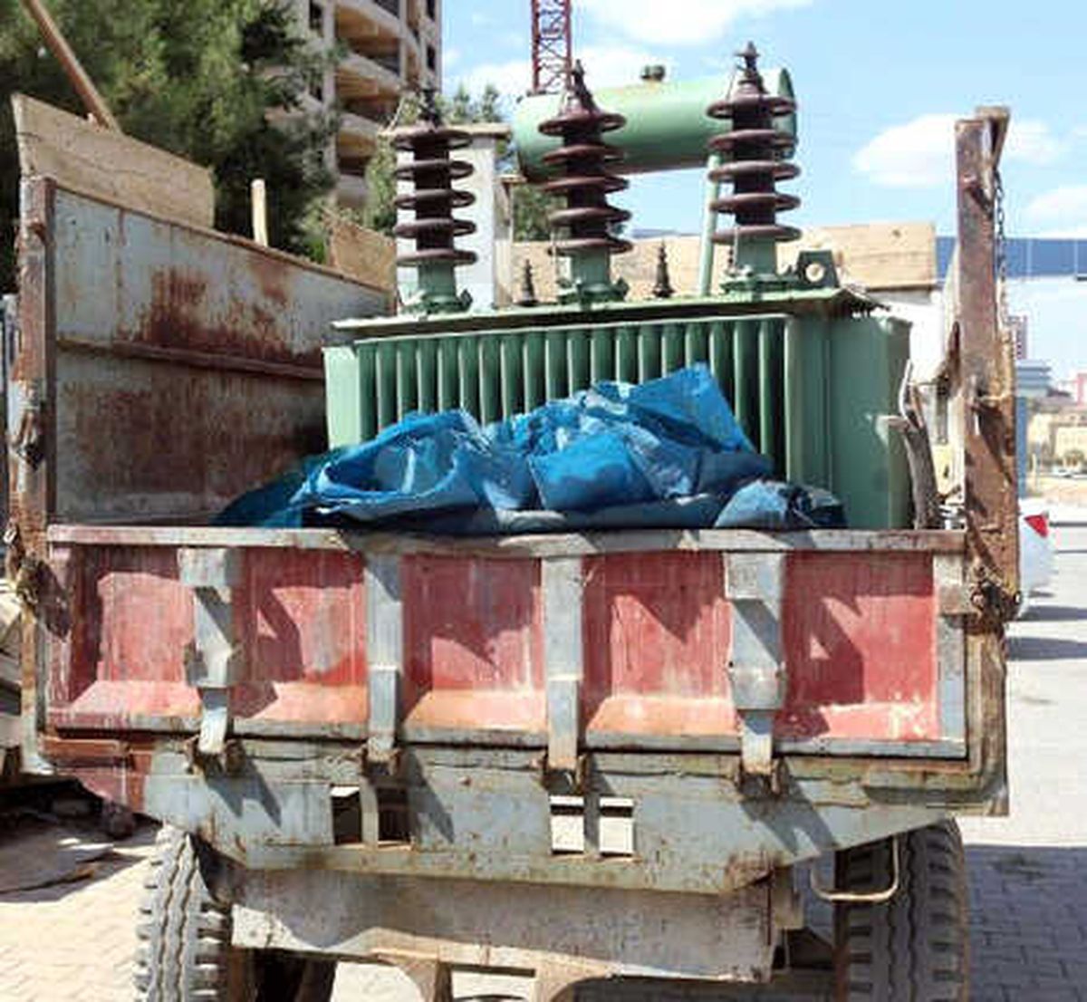 Mardin\'de 3 İlçenin Elektrik İhtiyacını Karşılayacak Kaçak Trafolar Ele Geçirildi
