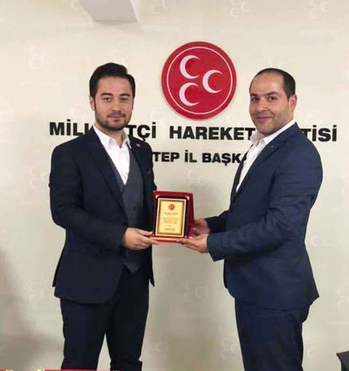 MHP İl Başkanı Çelik İl Başkan Yardımcılarını Ödüllendirdi
