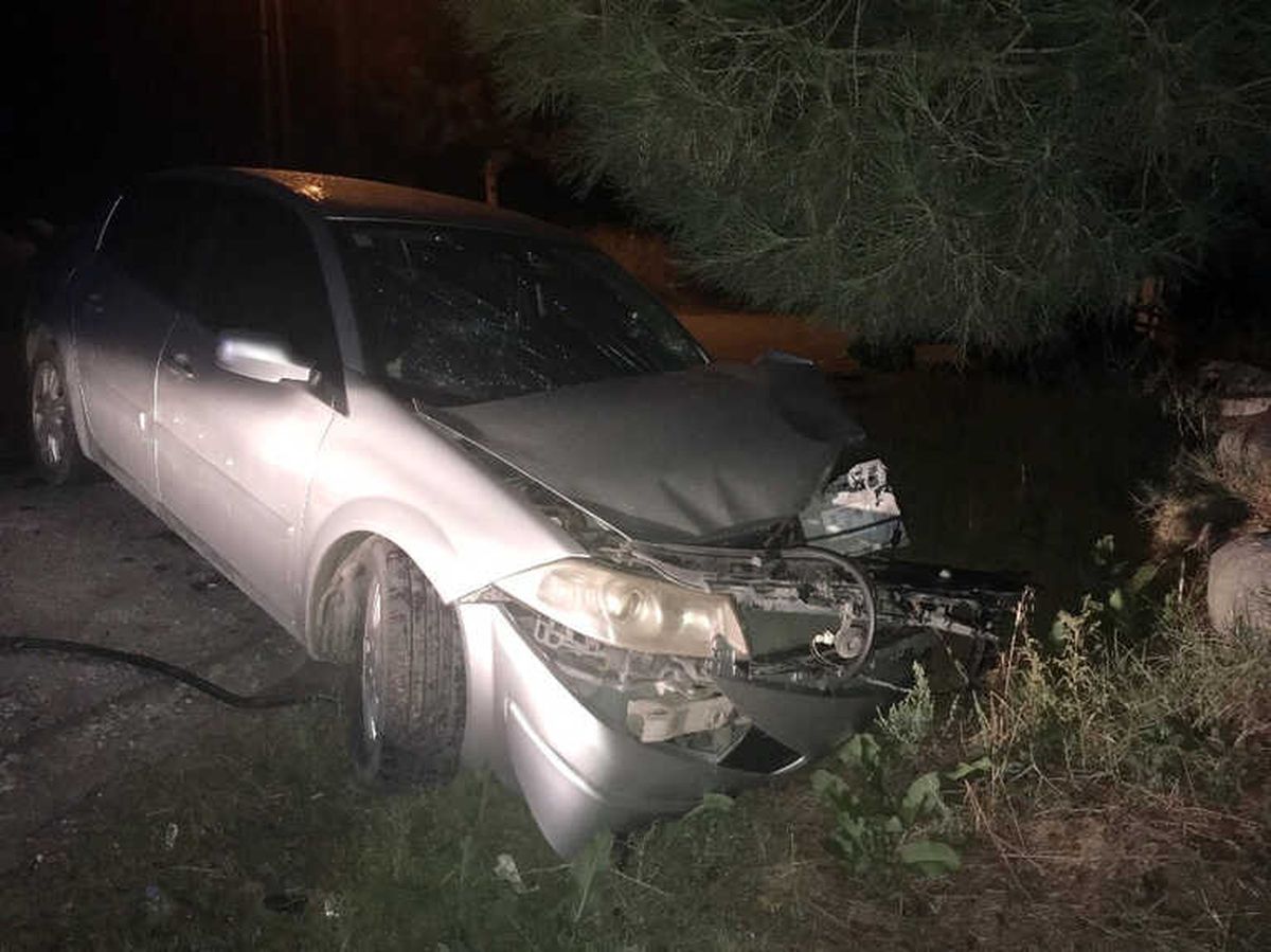 Otomobille Çarpışan Traktör Takla Attı