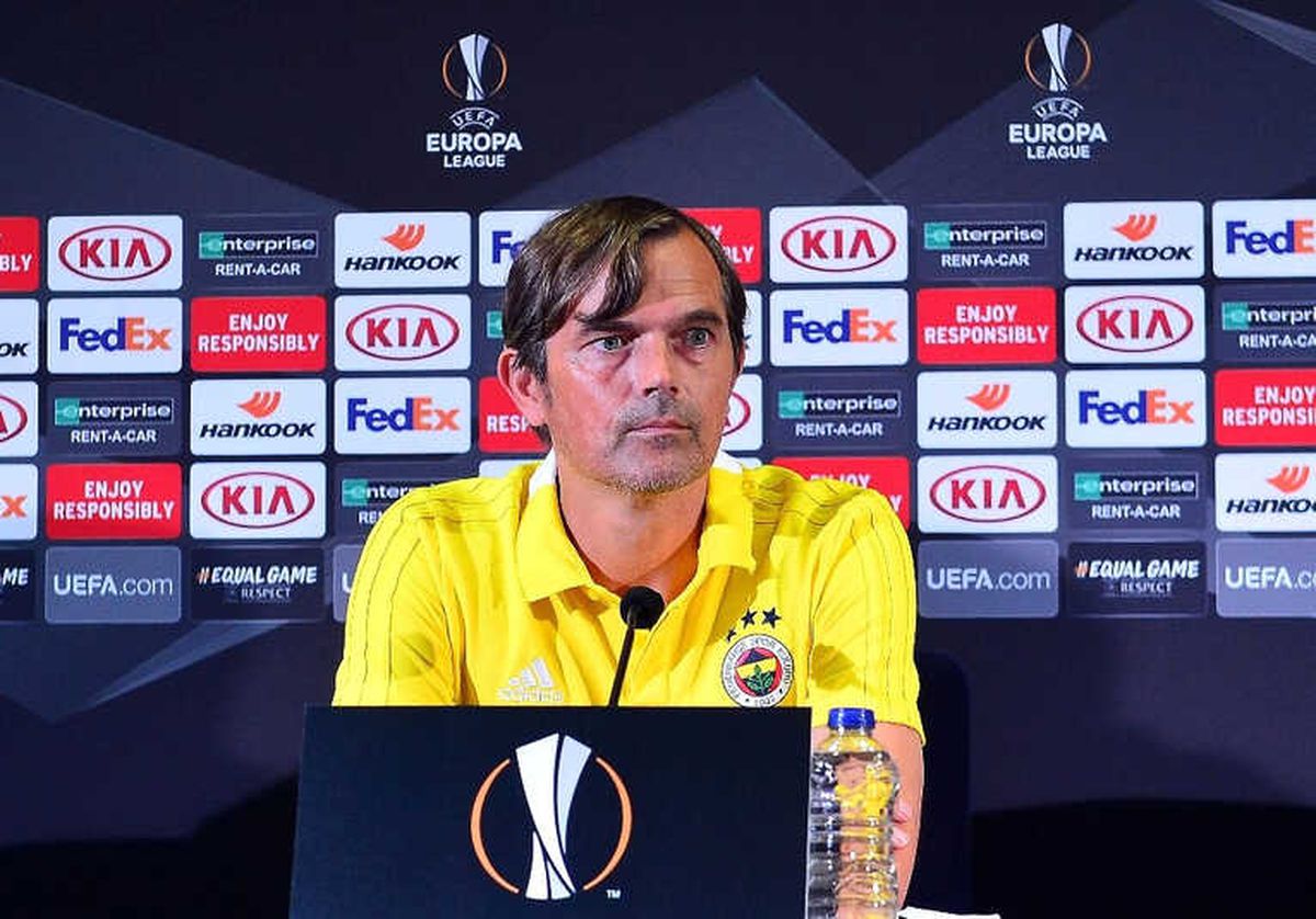 Phillip Cocu\'dan İstifa Açıklaması